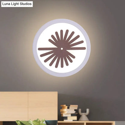 DecorBites™ Modern White LED Wall Sconce with Sector/Leaf Pattern & Warm/White Light