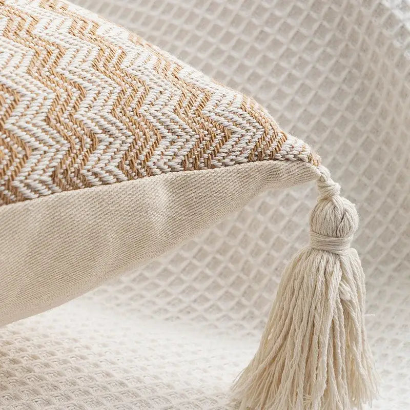 Modern zigzag jacquard woven cushion cover set living room tassels