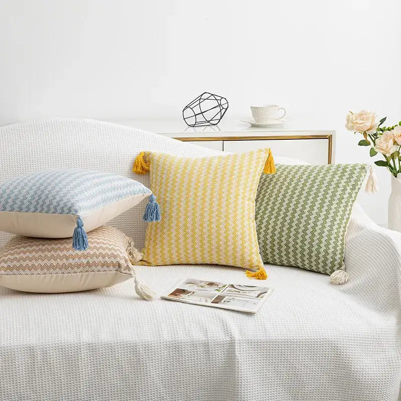 Modern zigzag jacquard woven cushion cover set living room tassels