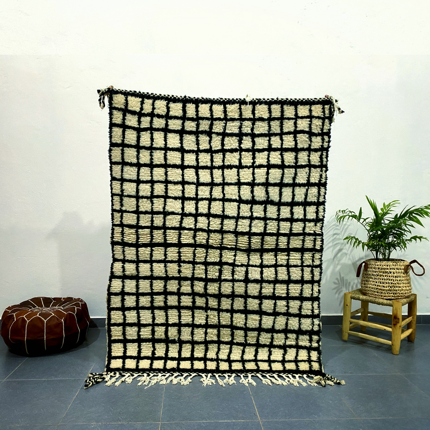 DecorBites™ Moroccan Handmade Beni Ouarain Black & White Rug 1.5m x 1m