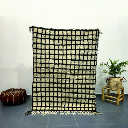DecorBites™ Moroccan Handmade Beni Ouarain Black & White Rug 1.5m x 1m