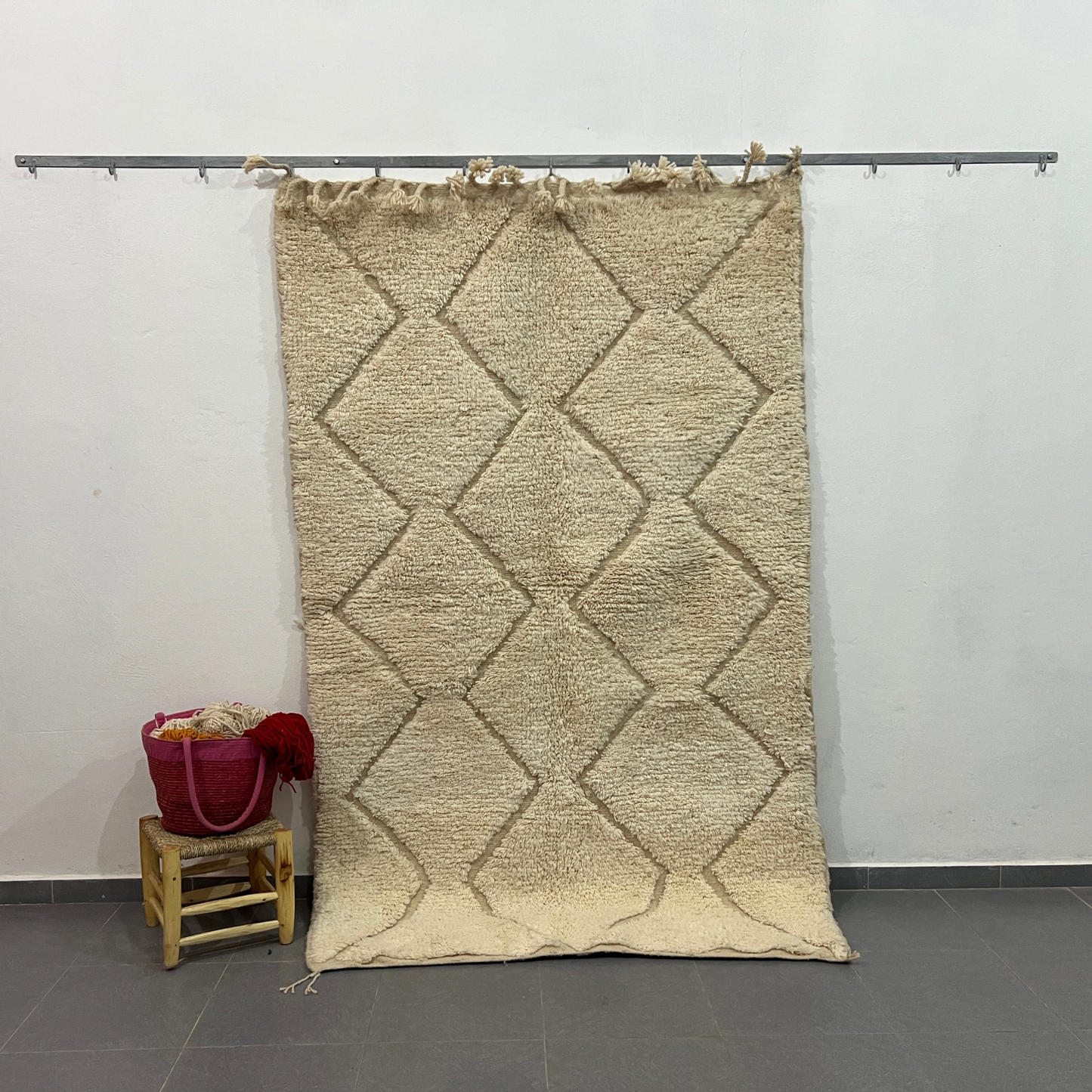 DecorBites™ Moroccan Handmade Carpet Beni Ouarain 2.5m x 1.5m