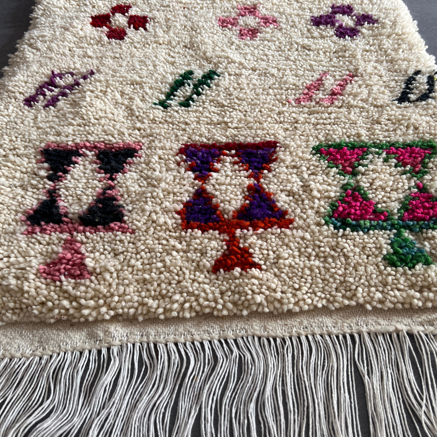 DecorBites™ Moroccan Handmade Small Beni Ouarain rug 1.10m / 80cm