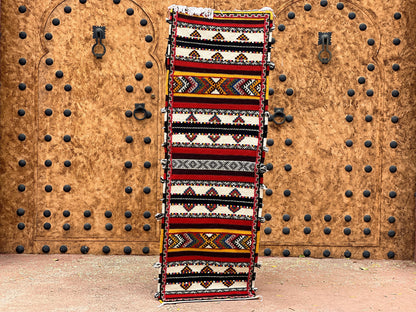 DecorBites™ Moroccan Handmade Taznakht rug - 200cm x 60 cm