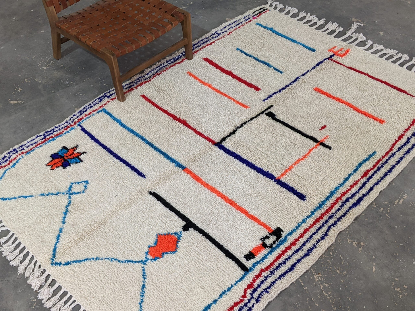 DecorBites™ Moroccan Handmade Traditional Azilal Rug 231 X 160 Cm.