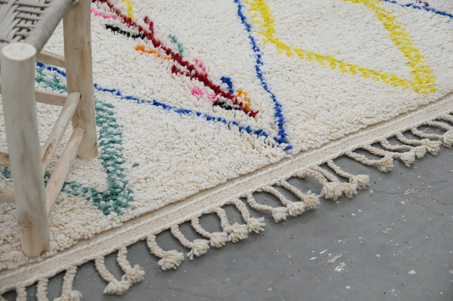 DecorBites™ Moroccan Handmade Traditional Azilal Rug 271 X 166 Cm
