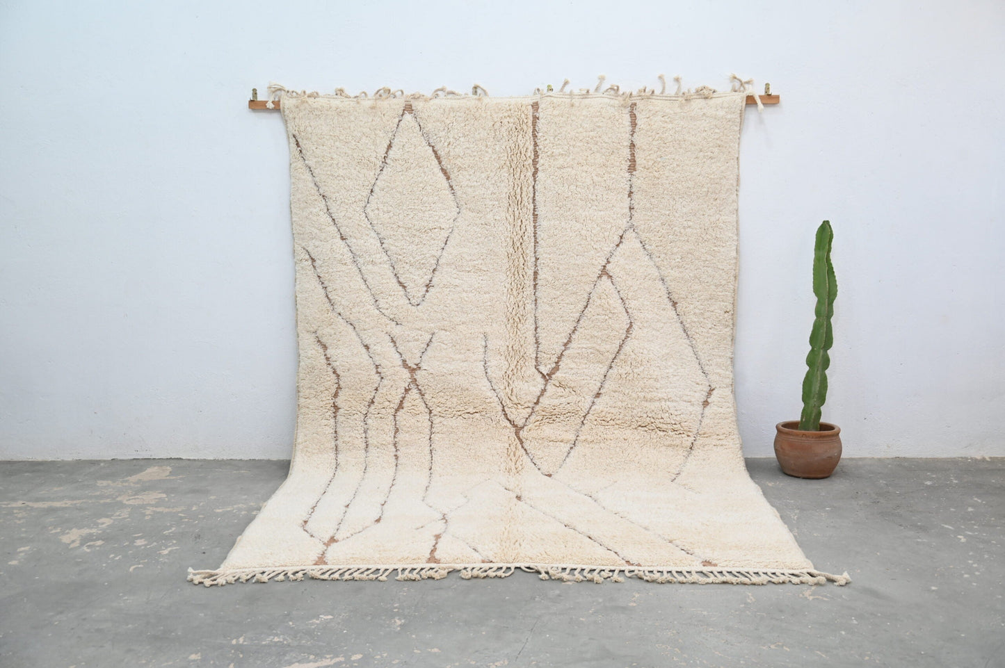 DecorBites™ Moroccan Handmade Traditional Beni Ouarain Carpet 283 X 211 Cm