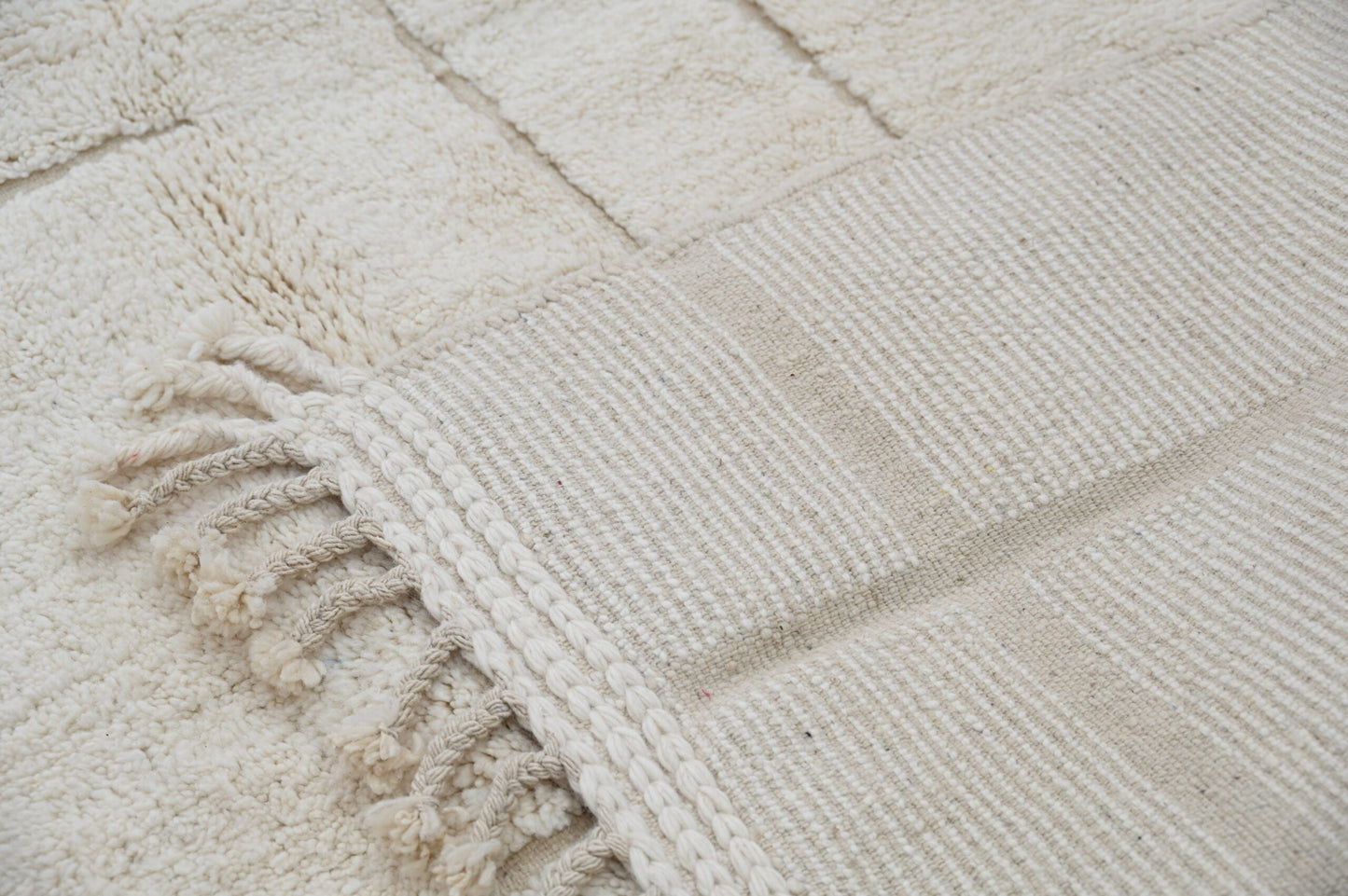 DecorBites™ Moroccan Handmade Traditional Beni Ouarain Carpet 305 X 202 Cm