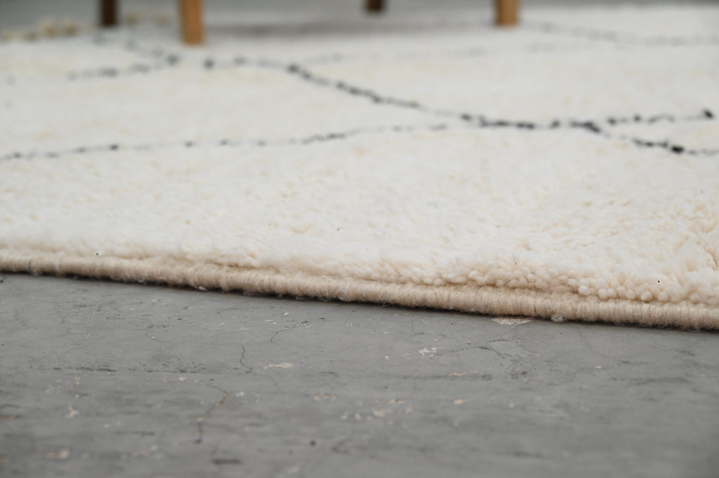 DecorBites™ Moroccan Handmade Traditional Beni Ouarain Carpet 310 X 215 Cm