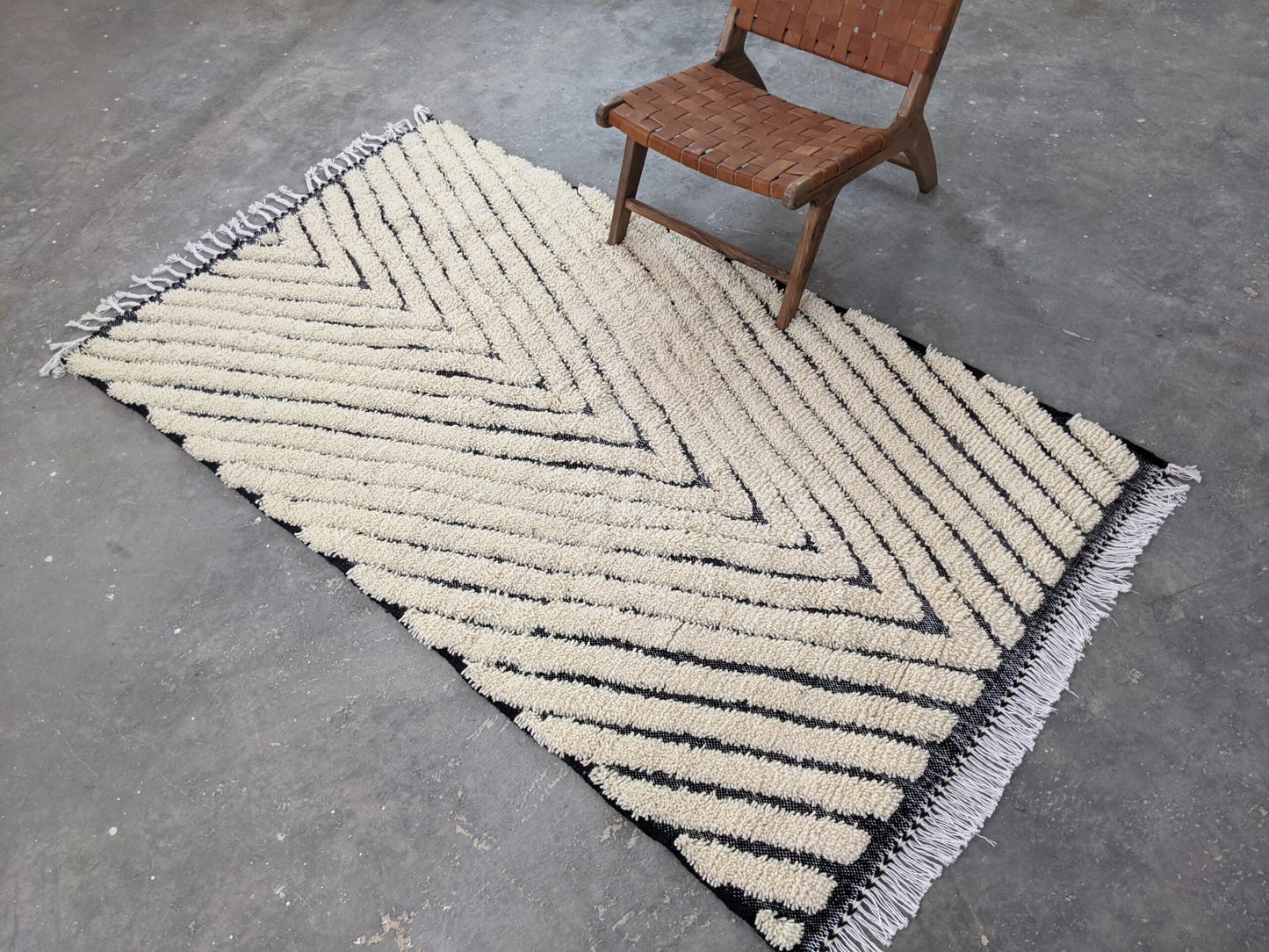 DecorBites™ Moroccan Handmade Traditional Beni Ouarain Rug 245 X 146 Cm