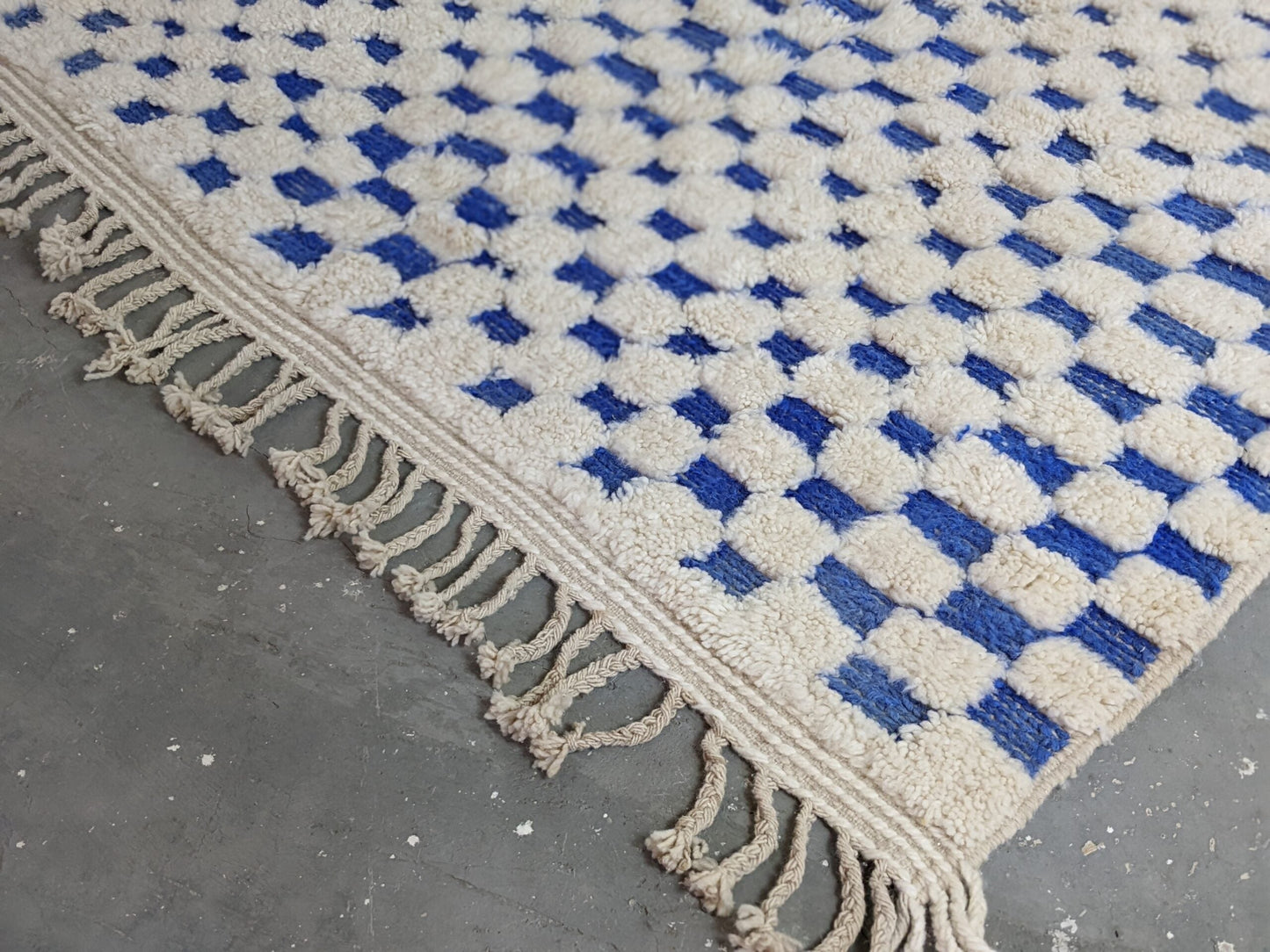 DecorBites™ Moroccan Handmade Traditional Beni Ouarain Rug 260 X 170 Cm