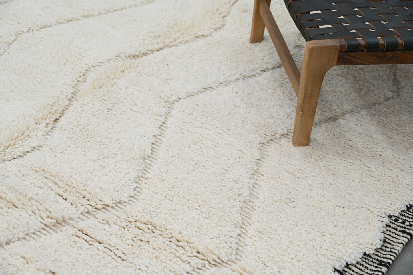 DecorBites™ Moroccan Handmade Traditional Beni Ouarain Rug 290 X 205 Cm
