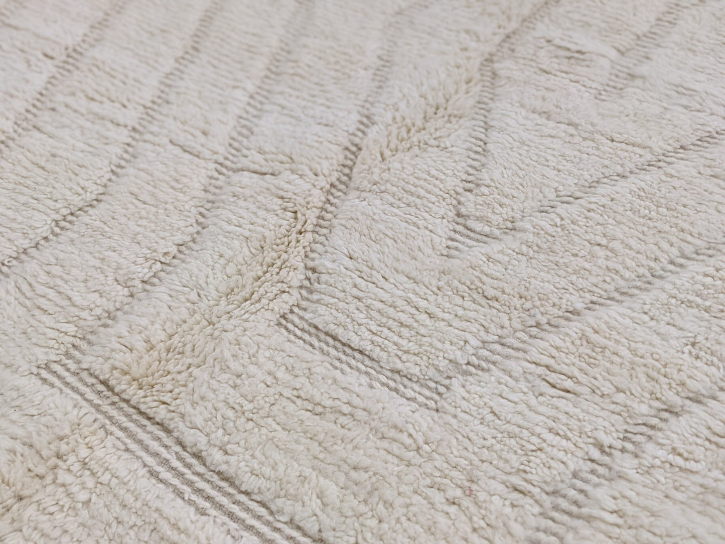 DecorBites™ Moroccan Handmade Traditional Beni Ouarain Rug 300 X 200 Cm
