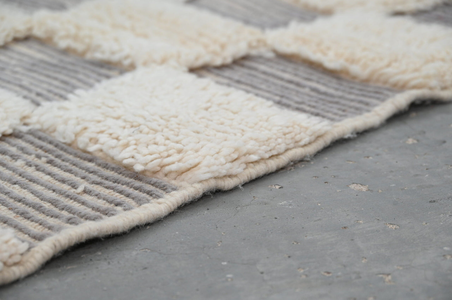 DecorBites™ Moroccan Handmade Traditional Beni Ouarain Rug 300 X 203 cm