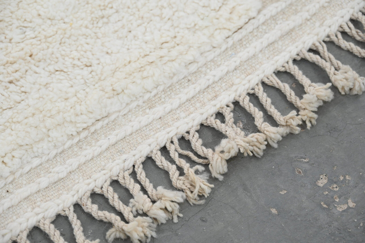 DecorBites™ Moroccan Handmade Traditional Beni Ouarain Rug 300 X 208 Cm