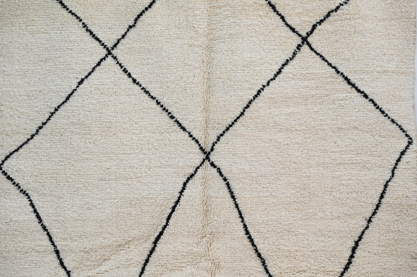 DecorBites™ Moroccan Handmade Traditional Beni Ouarain Rug 309 X 204 Cm