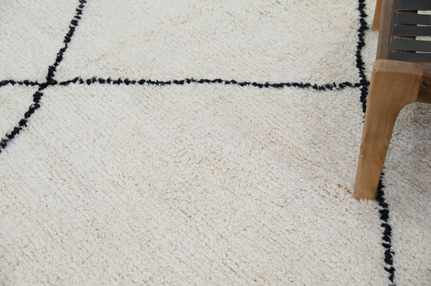 DecorBites™ Moroccan Handmade Traditional Beni Ouarain Rug 309 X 204 Cm