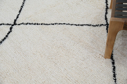 DecorBites™ Moroccan Handmade Traditional Beni Ouarain Rug 309 X 204 Cm