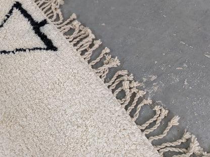 DecorBites™ Moroccan Handmade Traditional Beni Ouarain Rug 310 X 210 Cm