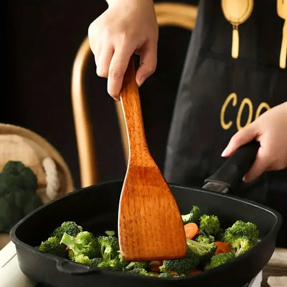 Natural polished 4-piece wooden kitchen utensil set