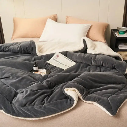 Navy & white double layer queen blanket bedroom plush sherpa comfort