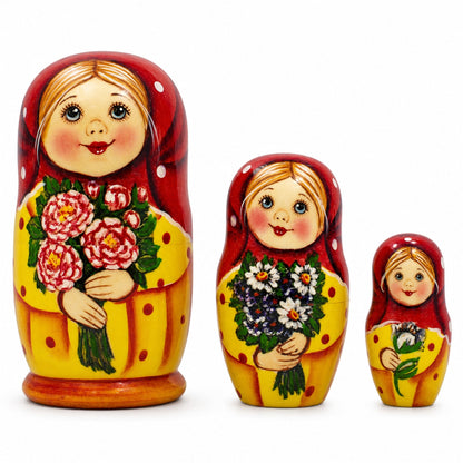 Set of 3 Girls with Flower Bouquet  Nesting Dolls 4.25 Inches