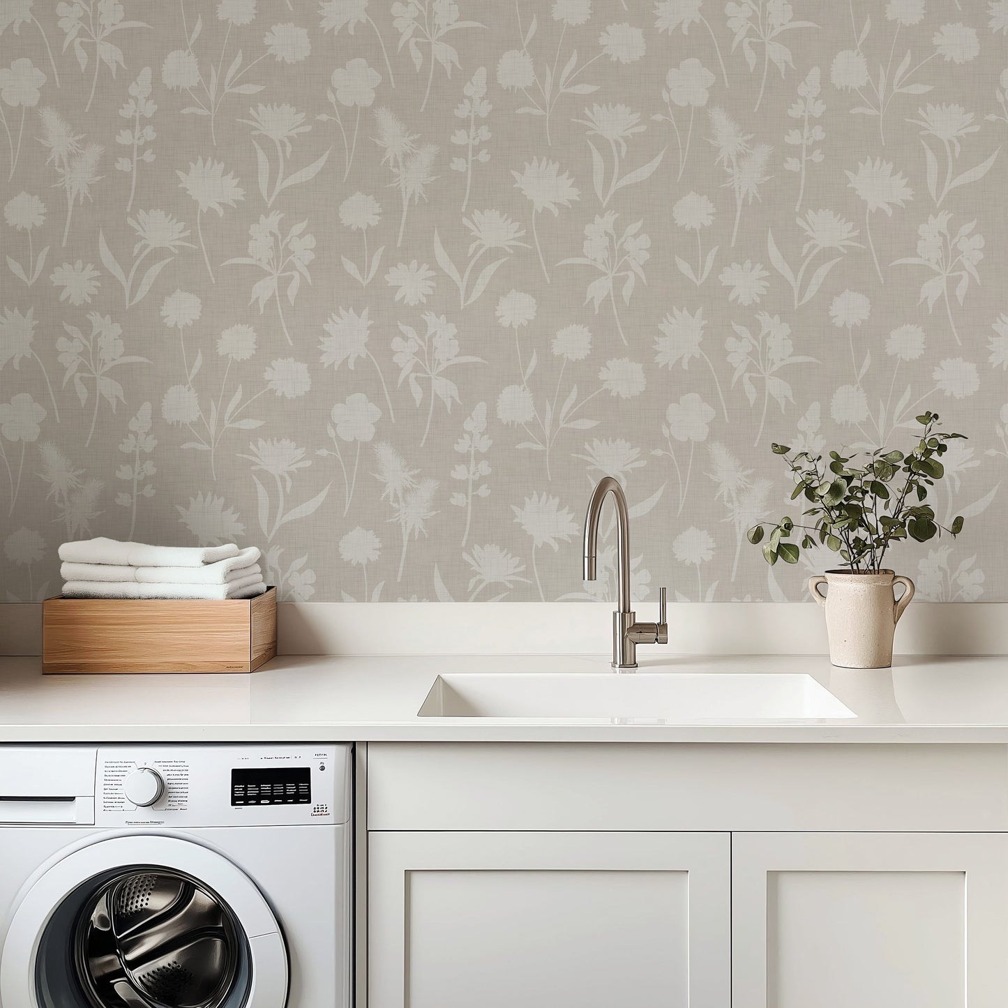 Gwyneth Wallpaper by Tracy Stone Design