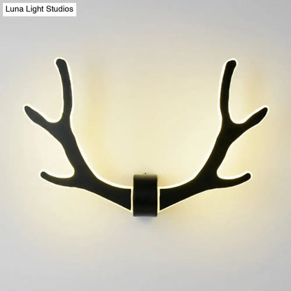 DecorBites™ Nordic Style Wooden Antler Wall Sconce Lamp with LED Lighting - Ideal for Corridor