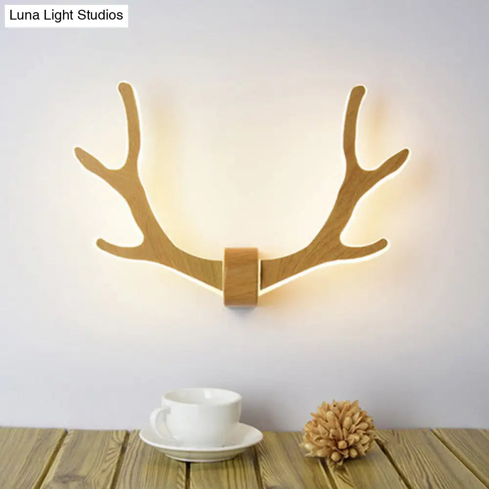 DecorBites™ Nordic Style Wooden Antler Wall Sconce Lamp with LED Lighting - Ideal for Corridor