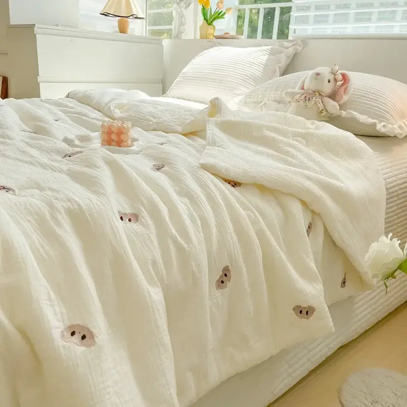 Off-white cherry embroidered double layer yarn summer quilt bedroom