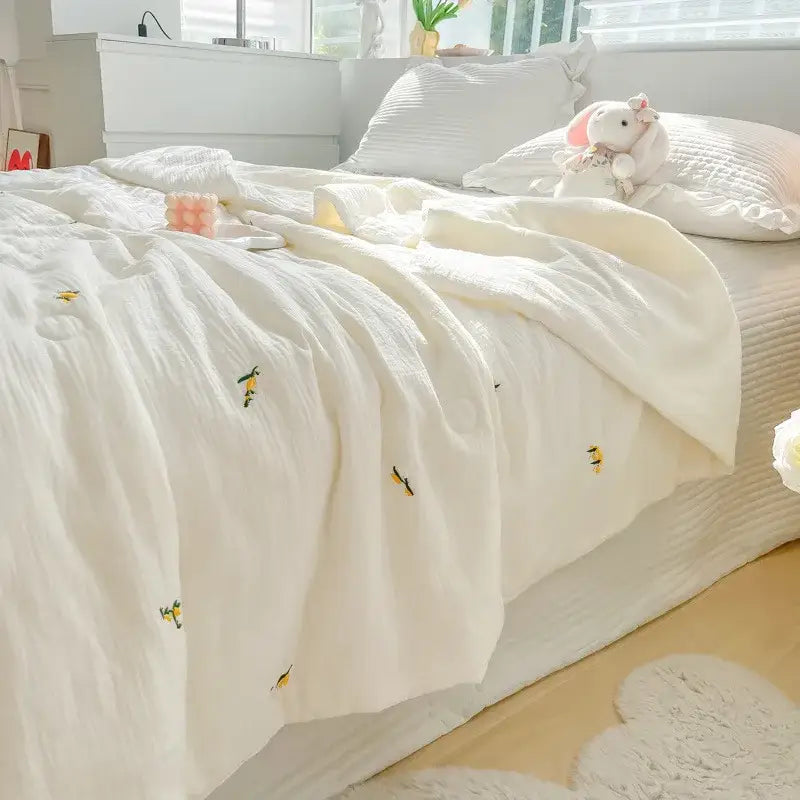 Off-white cherry embroidered double layer yarn summer quilt bedroom