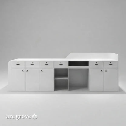 Nyssa · Front Reception Desk