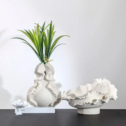 Organic black ceramic wavy flower vase living room decor storage