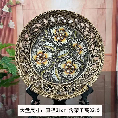 Ornate black & gold resin vase dried flowers – living room decor
