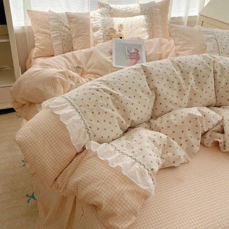 Pastel pink & cream cotton small florals bedding set bedroom lace