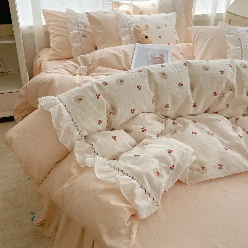 Pastel pink & cream cotton small florals bedding set bedroom lace