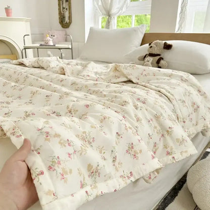 Pastel pink & white cartoon bear printed summer quilt bedroom blanket