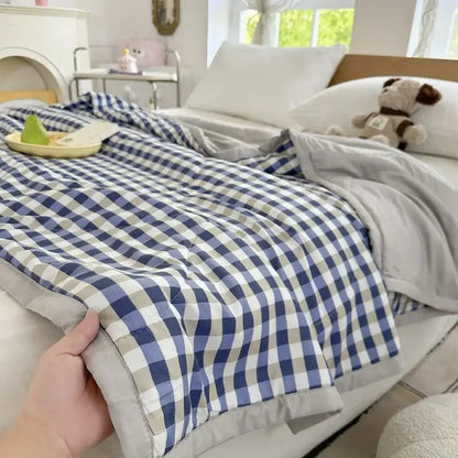 Pastel pink & white cartoon bear printed summer quilt bedroom blanket