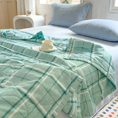 Pastel pink & white cartoon bear printed summer quilt bedroom blanket