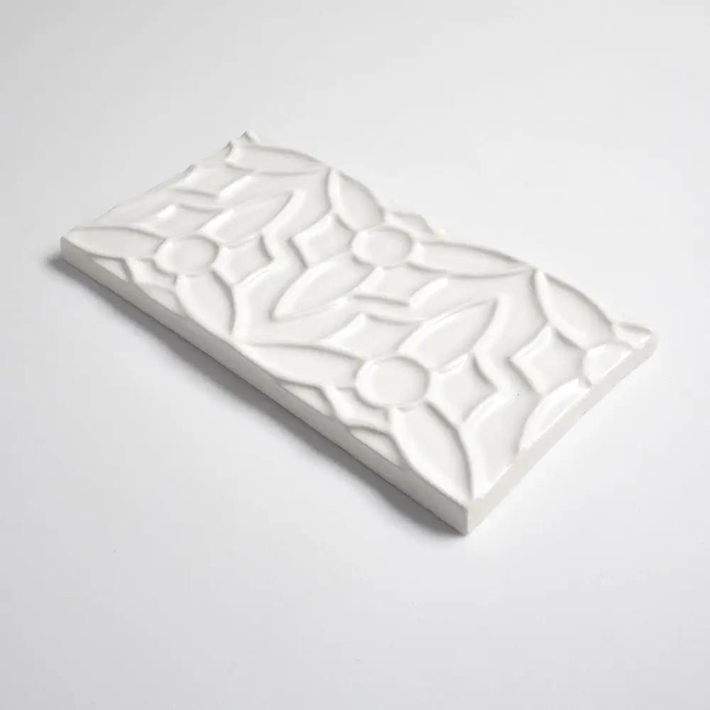 Pearl Glossy Barcelona Ceramic Accent Tiles 4x8