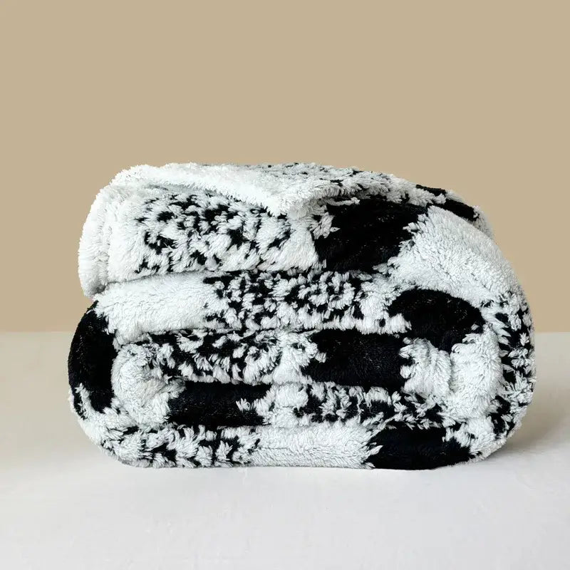 Pink and white cationic jacquard blanket bedroom textured plush throw