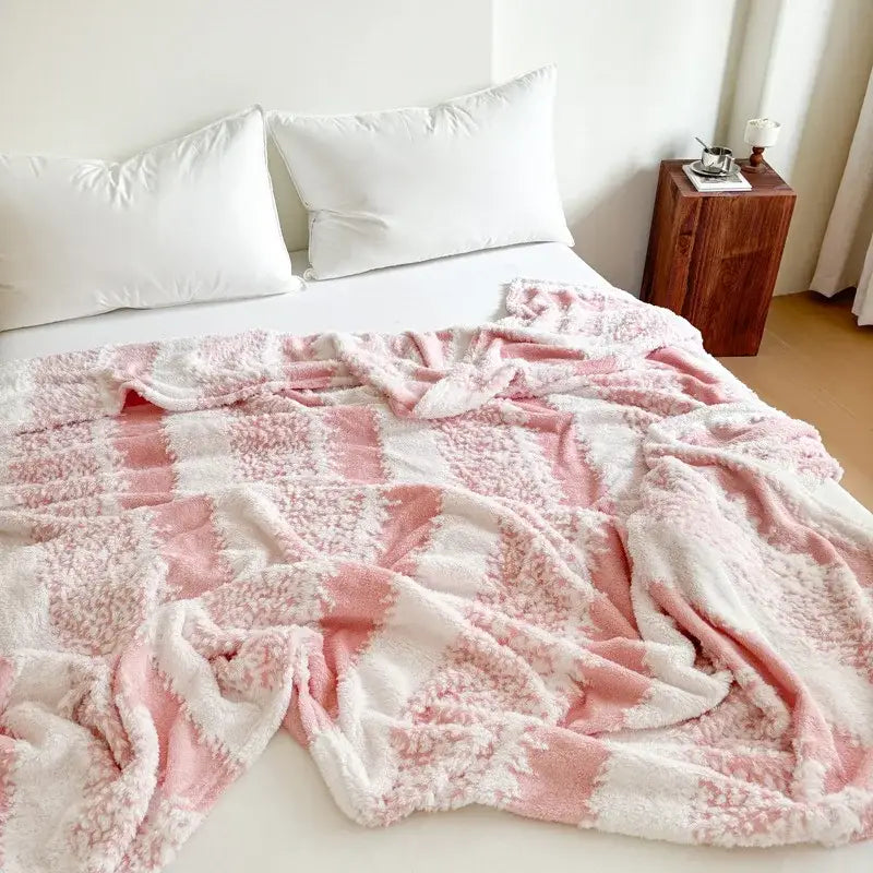Pink and white cationic jacquard blanket bedroom textured plush throw
