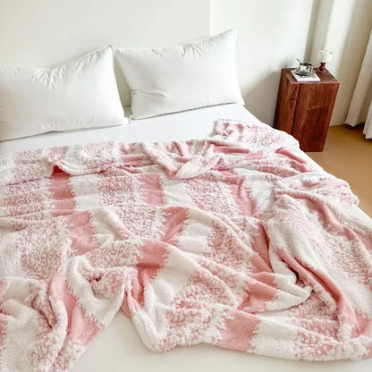 Pink and white cationic jacquard blanket bedroom textured plush throw