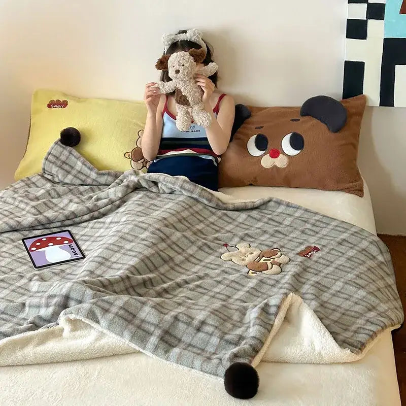 Pink & beige cartoon patch woolen blanket with fur balls bedroom decor