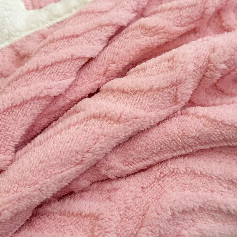 Pink & white double layered flannel arch plush blanket bedroom quilt