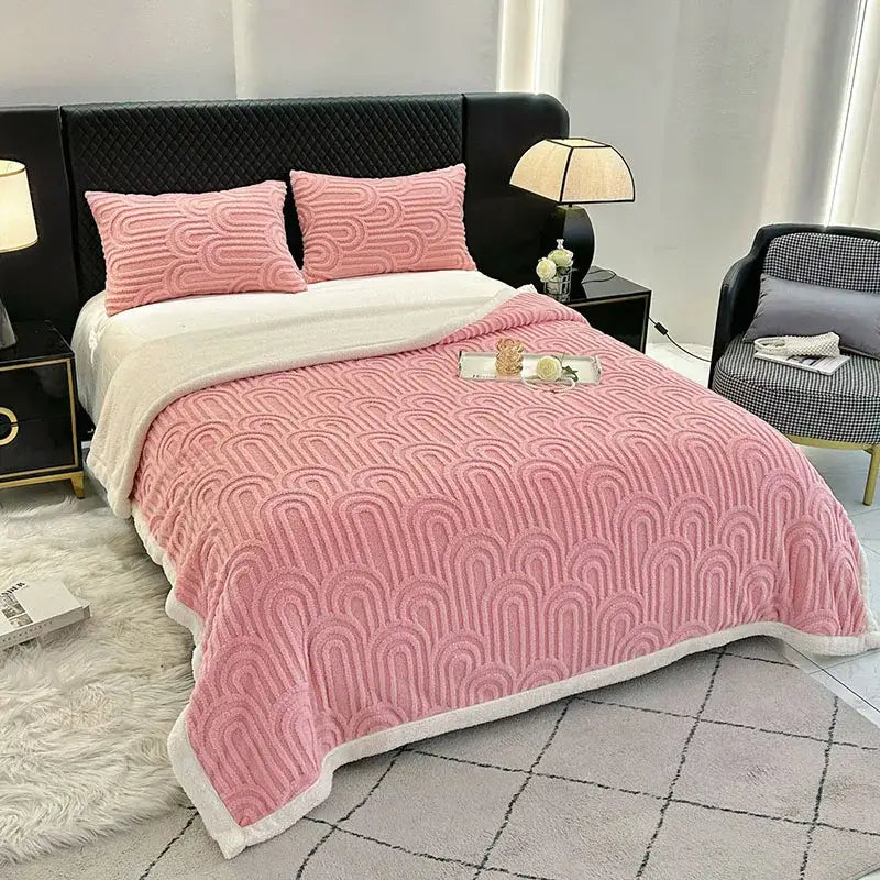 Pink & white double layered flannel arch plush blanket bedroom quilt