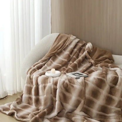 Pink & white tie-dye cozy fleece blanket bedroom throw