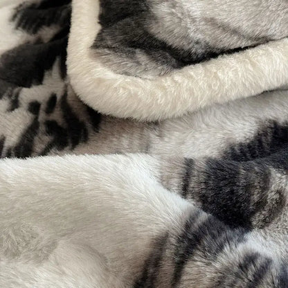 Plush black & white leopard cozy rabbit hair bed set bedroom
