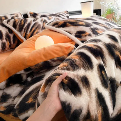 Plush black & white leopard cozy rabbit hair bed set bedroom