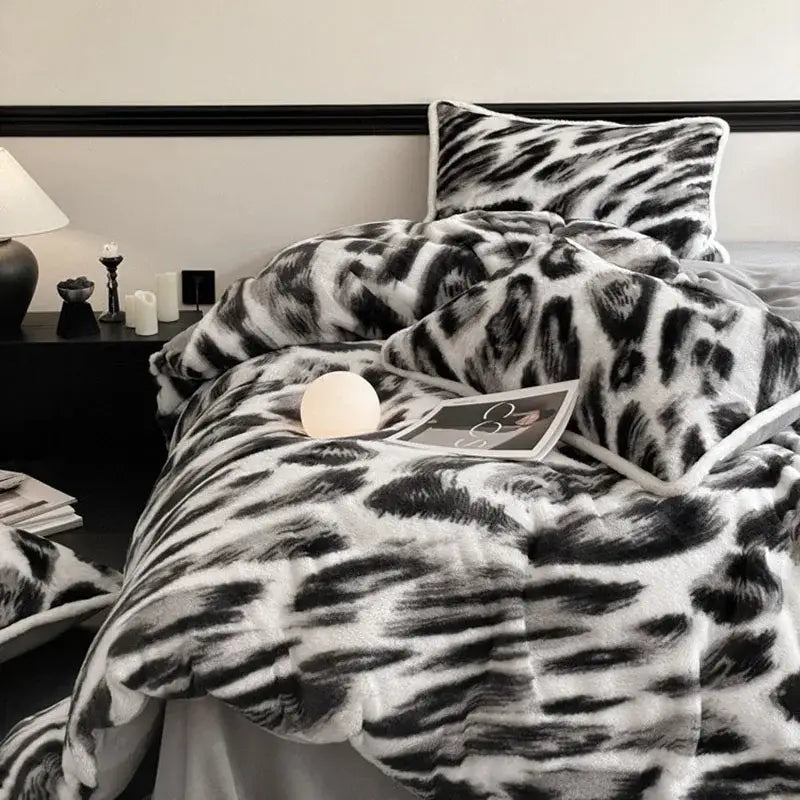 Plush black & white leopard cozy rabbit hair bed set bedroom